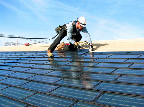 China sets world record on solar power installations