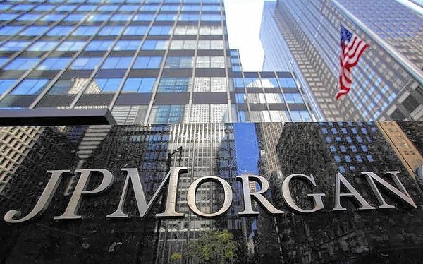 JPMorgan to cut 8,000 jobs this year