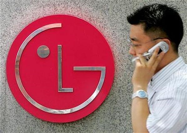 LG to launch new smartwatch this year: CEO