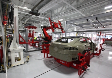 Panasonic, Tesla Motors consider joint car battery plant in US