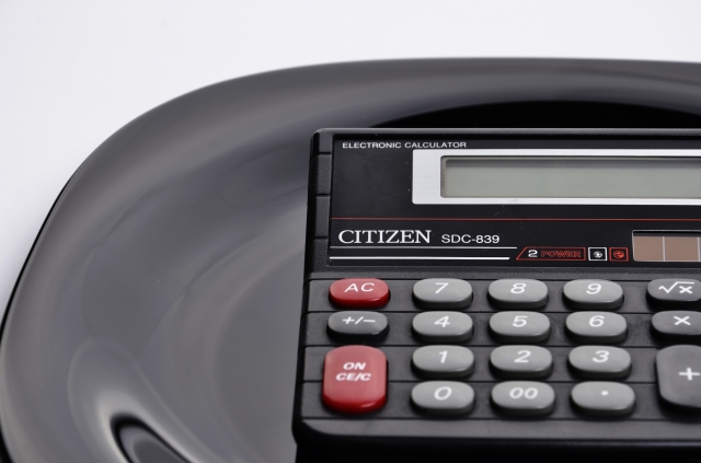 Student Spender: 6 Simple Ways To Stick To A Budget