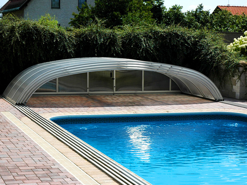 How To Maintain Your Concrete Swimming Pool During Summer 