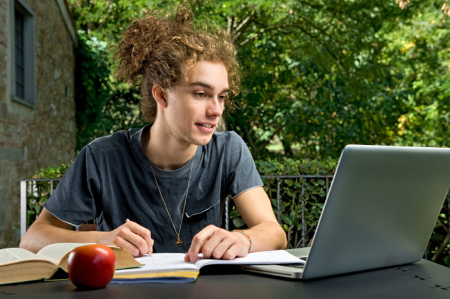 The Complete Support To Write An Essay Fast Yet Professionally