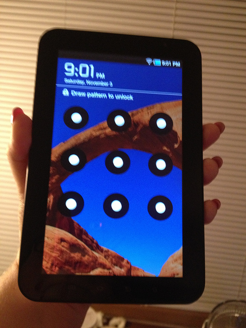 Samsung Galaxy S6 And S6 Edge Hints Towards Samsung Galaxy S7