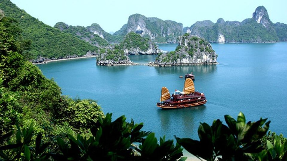Tour The Wonders Of Vietnam