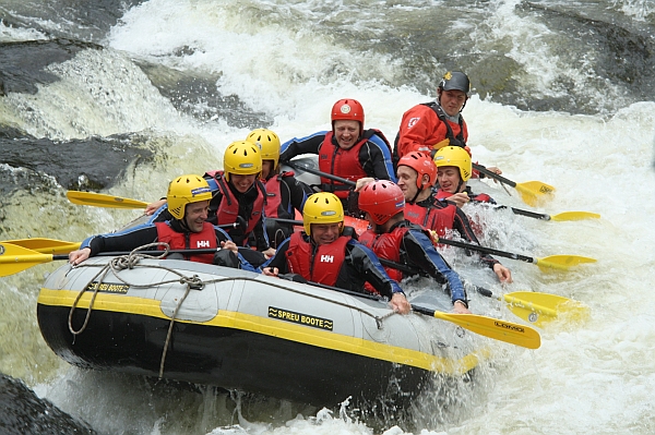 Safety Tips For White Water Rafting On Your Next Vacation