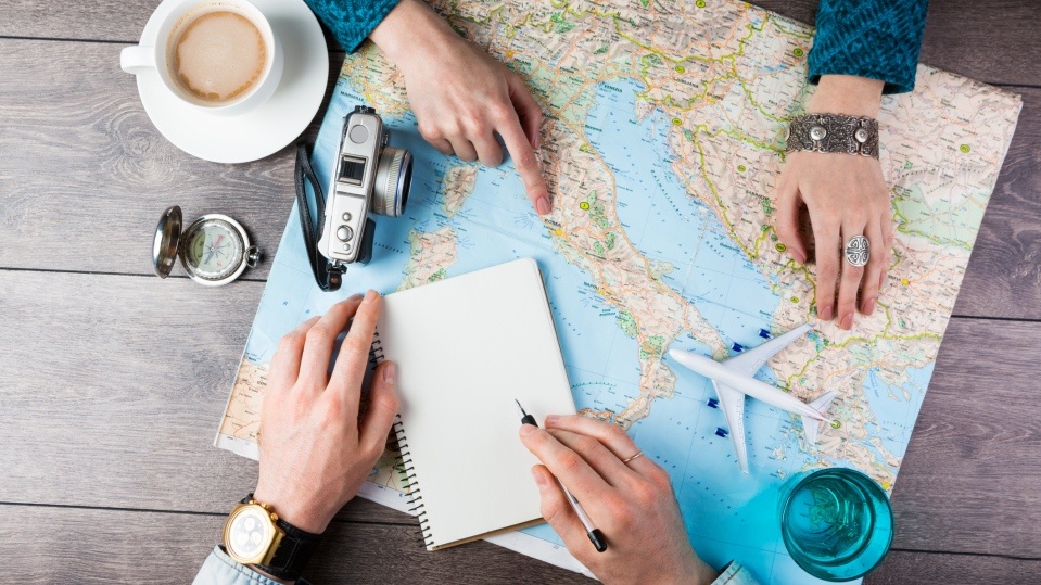 HOW TO GET PAID TO TRAVEL AS A FREELANCE TRAVEL WRITER