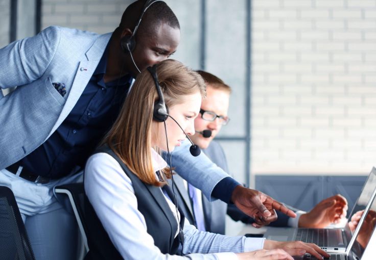 10 Ways To Reduce Call Centre Attrition and Improve Agent Engagement